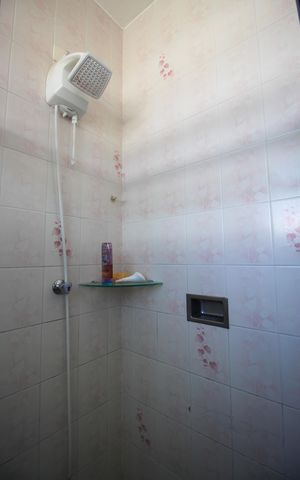 Casa à venda com 181m², 2 quartos e 2 vagasBanheiro do Quarto 2