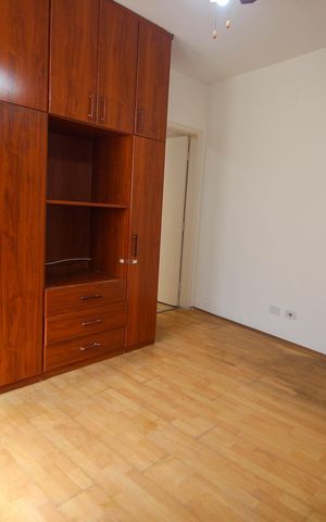 Casa à venda com 181m², 2 quartos e 2 vagasEdícula - sala