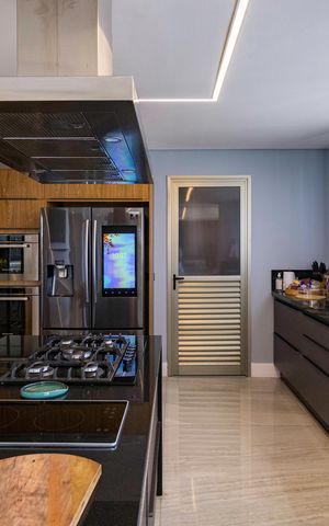 Apartamento à venda com 252m², 3 quartos e 4 vagas Apartamento à venda com 252m², 3 quartos e 4 vagasCozinha