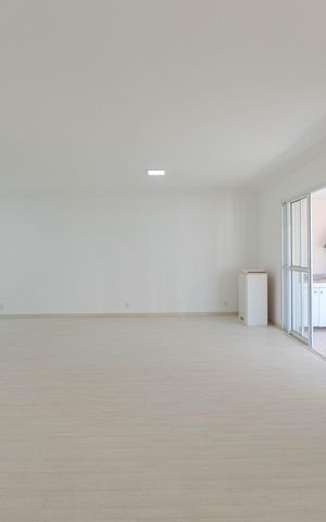 Apartamento à venda com 139m², 3 quartos e 2 vagas Apartamento à venda com 139m², 3 quartos e 2 vagasSala