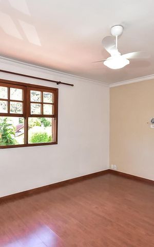 Casa de condomínio para alugar com 300m², 4 quartos e 5 vagasSuíte 3
