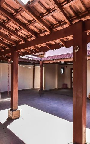 Casa de condomínio para alugar com 300m², 4 quartos e 5 vagasQuintal