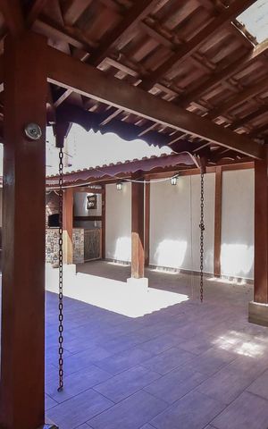 Casa de condomínio para alugar com 300m², 4 quartos e 5 vagasQuintal