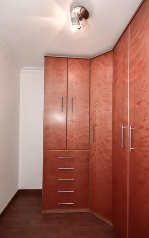 Casa de condomínio para alugar com 300m², 4 quartos e 5 vagasArmário da Suíte 3
