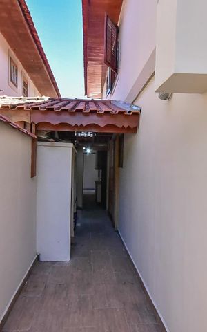 Casa de condomínio para alugar com 300m², 4 quartos e 5 vagasÁrea de Serviço