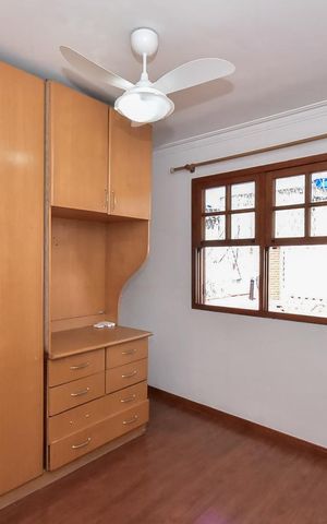 Casa de condomínio para alugar com 300m², 4 quartos e 5 vagasSuíte 1