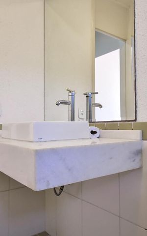 Casa de condomínio para alugar com 300m², 4 quartos e 5 vagasBanheiro da Suíte 1