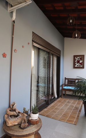 Casa à venda com 260m², 4 quartos e 2 vagasVaranda da Suíte 4