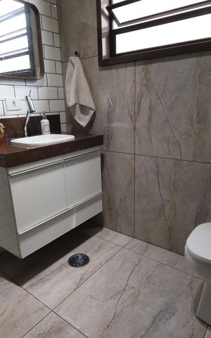 Casa à venda com 260m², 4 quartos e 2 vagasBanheiro Social 2