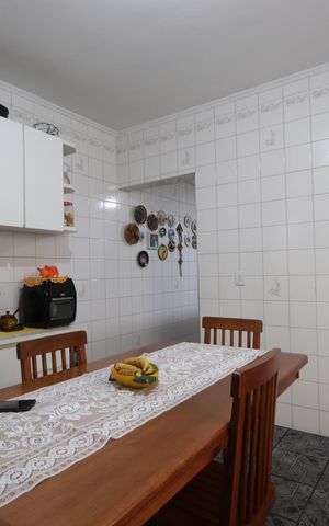 Casa à venda com 260m², 4 quartos e 2 vagasCozinha