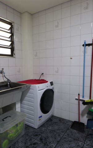 Casa à venda com 260m², 4 quartos e 2 vagasLavanderia