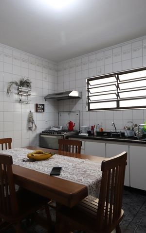 Casa à venda com 260m², 4 quartos e 2 vagasCozinha