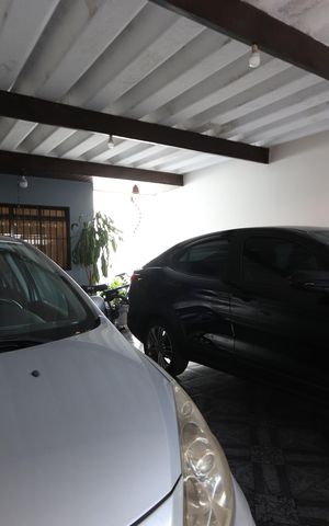 Casa à venda com 260m², 4 quartos e 2 vagasGaragem