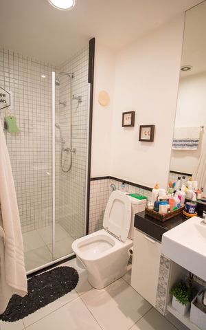 Apartamento à venda com 60m², 2 quartos e 1 vaga Apartamento à venda com 60m², 2 quartos e 1 vagaBanheiro da Suíte