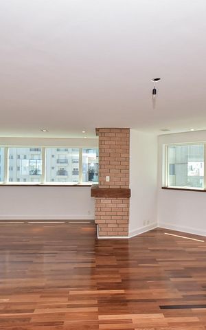 Apartamento à venda com 288m², 4 quartos e 4 vagasSala