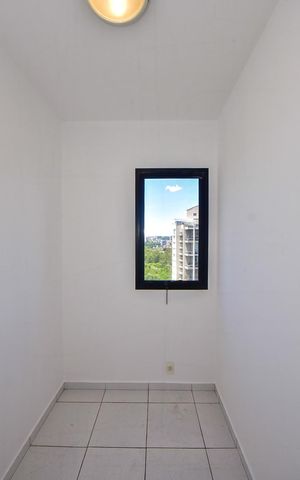 Apartamento à venda com 288m², 4 quartos e 4 vagasQuarto de Serviço 1