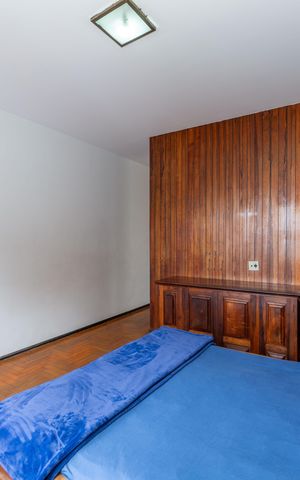 Casa à venda com 720m², 8 quartos e 8 vagas Casa à venda com 720m², 8 quartos e 8 vagasSuíte