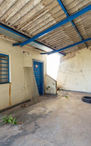 Casa à venda com 720m², 8 quartos e 8 vagas Casa à venda com 720m², 8 quartos e 8 vagasÁrea comum