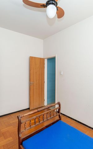 Casa à venda com 720m², 8 quartos e 8 vagas Casa à venda com 720m², 8 quartos e 8 vagasQuarto 5