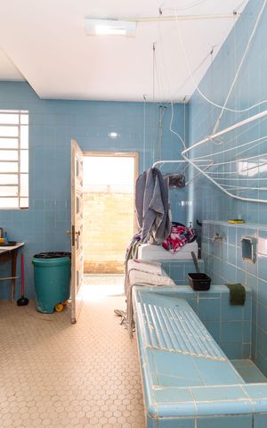Casa à venda com 720m², 8 quartos e 8 vagas Casa à venda com 720m², 8 quartos e 8 vagasÁrea de Serviço