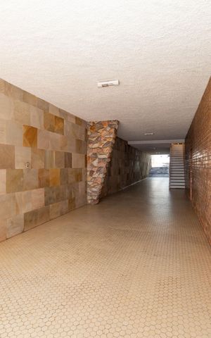Casa à venda com 720m², 8 quartos e 8 vagas Casa à venda com 720m², 8 quartos e 8 vagasÁrea comum