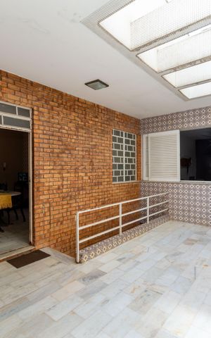 Casa à venda com 720m², 8 quartos e 8 vagas Casa à venda com 720m², 8 quartos e 8 vagasÁrea comum