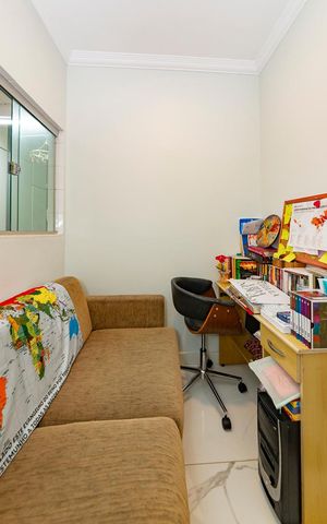 Apartamento à venda com 130m², 4 quartos e 2 vagas Apartamento à venda com 130m², 4 quartos e 2 vagasEscritório