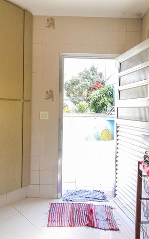 Casa à venda com 300m², 3 quartos e 4 vagas Casa à venda com 300m², 3 quartos e 4 vagasÁrea de Serviço