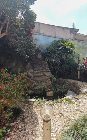 Casa à venda com 300m², 3 quartos e 4 vagas Casa à venda com 300m², 3 quartos e 4 vagasÁrea Externa - Jardim