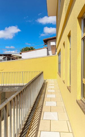 Casa à venda com 300m², 3 quartos e 4 vagas Casa à venda com 300m², 3 quartos e 4 vagasÁrea Externa
