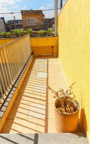 Casa à venda com 300m², 3 quartos e 4 vagas Casa à venda com 300m², 3 quartos e 4 vagasÁrea Externa