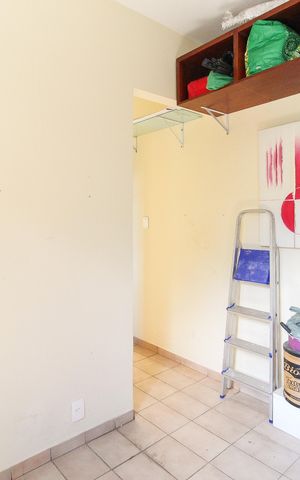 Casa à venda com 300m², 3 quartos e 4 vagas Casa à venda com 300m², 3 quartos e 4 vagasQuarto da Edícula