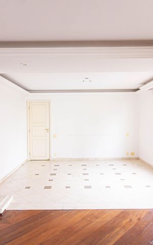 Apartamento à venda com 203m², 4 quartos e 3 vagas Apartamento à venda com 203m², 4 quartos e 3 vagasSala