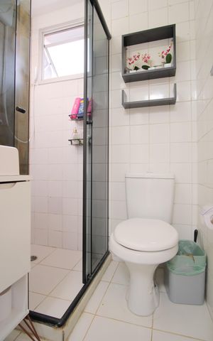 Apartamento à venda com 47m², 2 quartos e 1 vagaBanheiro Social