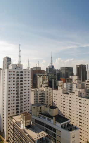 Apartamento à venda com 669m², 5 quartos e 5 vagas Apartamento à venda com 669m², 5 quartos e 5 vagasVista da Piscina (Cobertura)