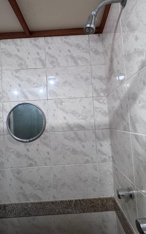 Apartamento à venda com 90m², 2 quartos e 1 vaga Apartamento à venda com 90m², 2 quartos e 1 vagaBanheiro da Suíte