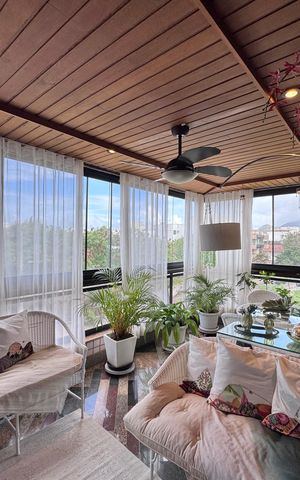 Apartamento à venda com 90m², 2 quartos e 1 vaga Apartamento à venda com 90m², 2 quartos e 1 vagaVaranda