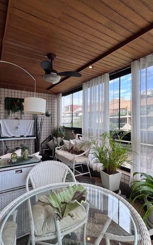 Apartamento à venda com 90m², 2 quartos e 1 vaga Apartamento à venda com 90m², 2 quartos e 1 vagaVaranda