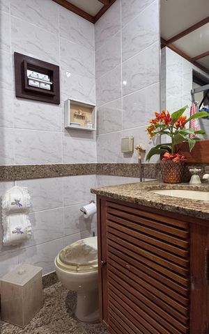 Apartamento à venda com 90m², 2 quartos e 1 vaga Apartamento à venda com 90m², 2 quartos e 1 vagaBanheiro Social