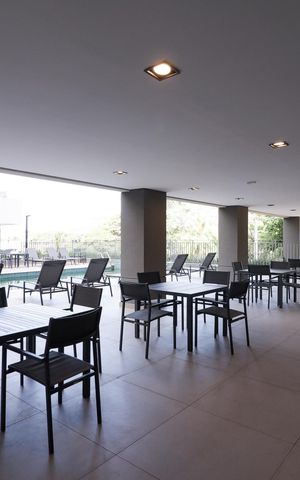 Apartamento à venda com 150m², 3 quartos e 2 vagas Apartamento à venda com 150m², 3 quartos e 2 vagasÁrea comum - Piscina