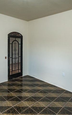 Casa para alugar com 360m², 2 quartos e 3 vagasSala