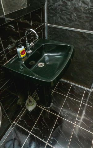 Casa para alugar com 360m², 2 quartos e 3 vagasBanheiro Social