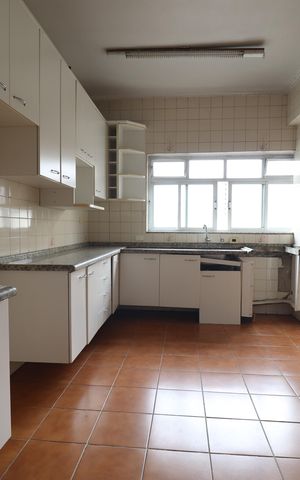 Apartamento à venda com 146m², 3 quartos e sem vagaCozinha