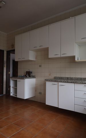 Apartamento à venda com 146m², 3 quartos e sem vagaCozinha