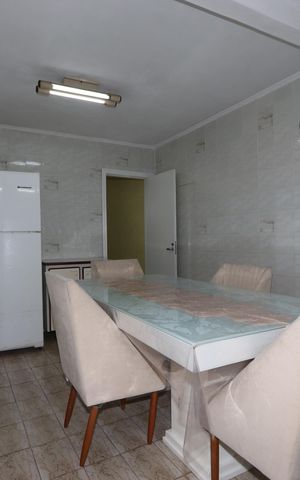 Casa à venda com 160m², 3 quartos e 2 vagasCozinha
