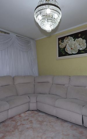 Casa à venda com 160m², 3 quartos e 2 vagasSala