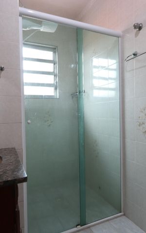 Casa à venda com 160m², 3 quartos e 2 vagasBanheiro Social