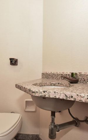 Apartamento para alugar com 269m², 4 quartos e 2 vagasLavabo