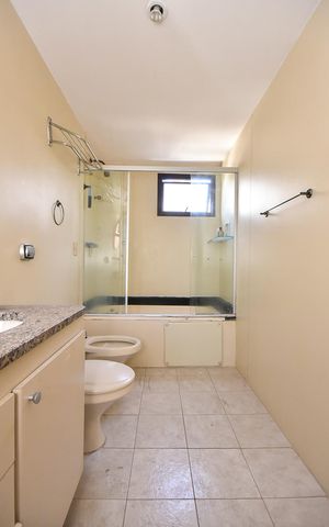 Apartamento para alugar com 269m², 4 quartos e 2 vagasBanheiro Suíte 2