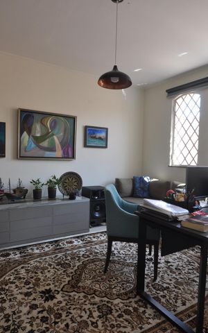 Casa para alugar com 650m², 4 quartos e 4 vagasEscritório